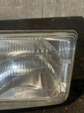 Laden Sie das Bild in den Galerie-Viewer, Frontscheinwerfer Land Rover I Discovery Links Scheinwerfer Headlight SCH9568049324qd
