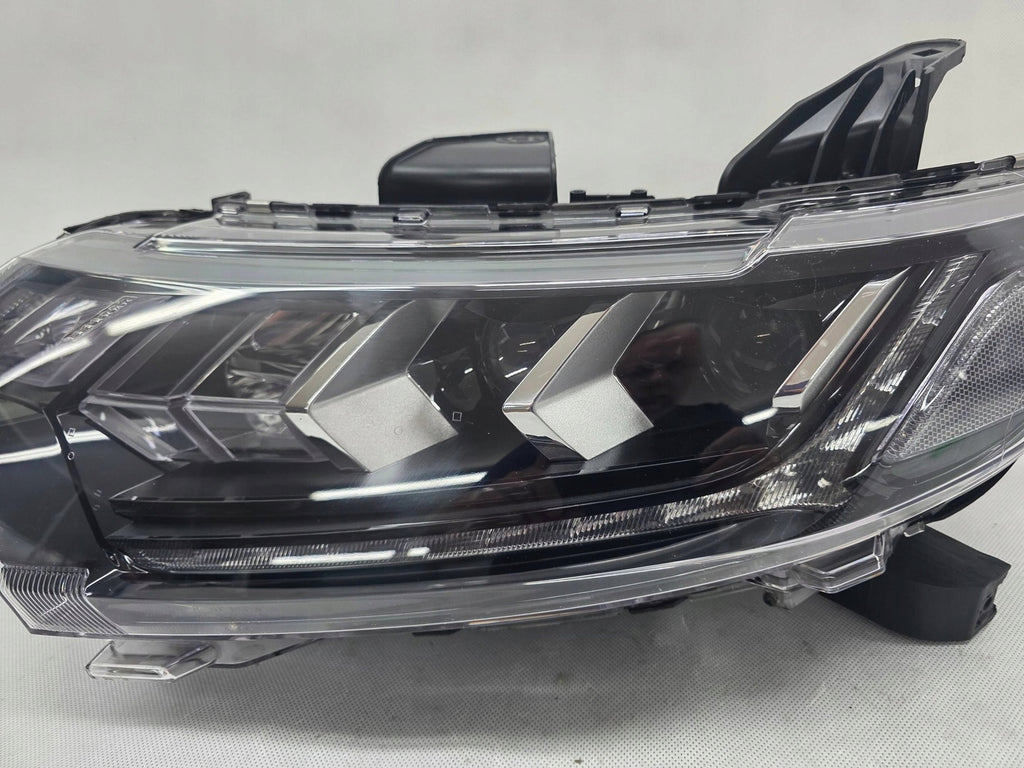 Frontscheinwerfer Mitsubishi Outlander III 8301D3-31 Full LED Rechts oder Links
