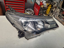 Laden Sie das Bild in den Galerie-Viewer, Frontscheinwerfer Toyota IV W0836 Xenon Rechts Scheinwerfer Headlight SCH3810321877jd