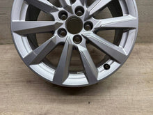 Laden Sie das Bild in den Galerie-Viewer, 1x Alufelge 16 Zoll Schwarz 82A601025C Audi A1 Rim Wheel FEL5855749882pq