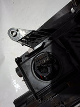 Laden Sie das Bild in den Galerie-Viewer, Frontscheinwerfer Skoda Enyaq 5LB941016H LED Rechts Scheinwerfer Headlight SCH7895955357rn