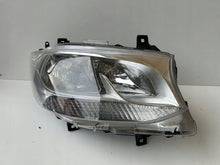 Laden Sie das Bild in den Galerie-Viewer, Frontscheinwerfer Mercedes-Benz Sprinter 9109060100 Rechts Headlight