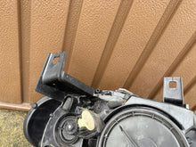 Load image into Gallery viewer, Frontscheinwerfer BMW E70 7161587 Xenon Links Scheinwerfer Headlight SCH6103831268rw