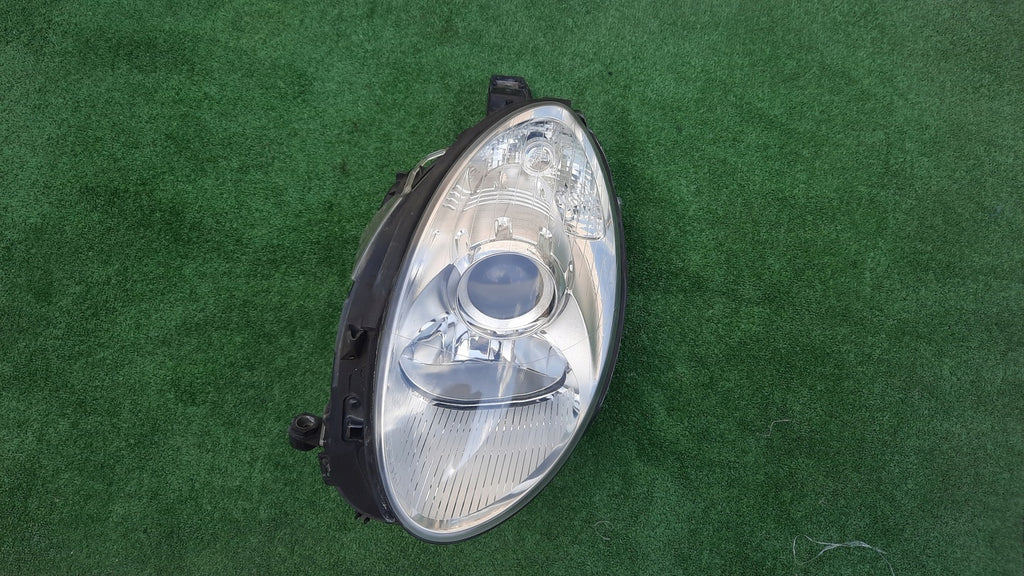 Frontscheinwerfer Mercedes-Benz W251 A2518200161 Links Scheinwerfer Headlight