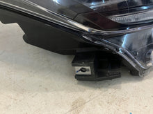 Laden Sie das Bild in den Galerie-Viewer, Frontscheinwerfer Toyota Chr C-Hr 81110-F4071 Full LED Rechts Headlight