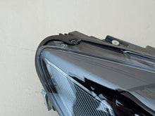 Laden Sie das Bild in den Galerie-Viewer, Frontscheinwerfer Ford Kuga LV4B-13E016-AP Rechts Scheinwerfer Headlight SCH2970307264mp