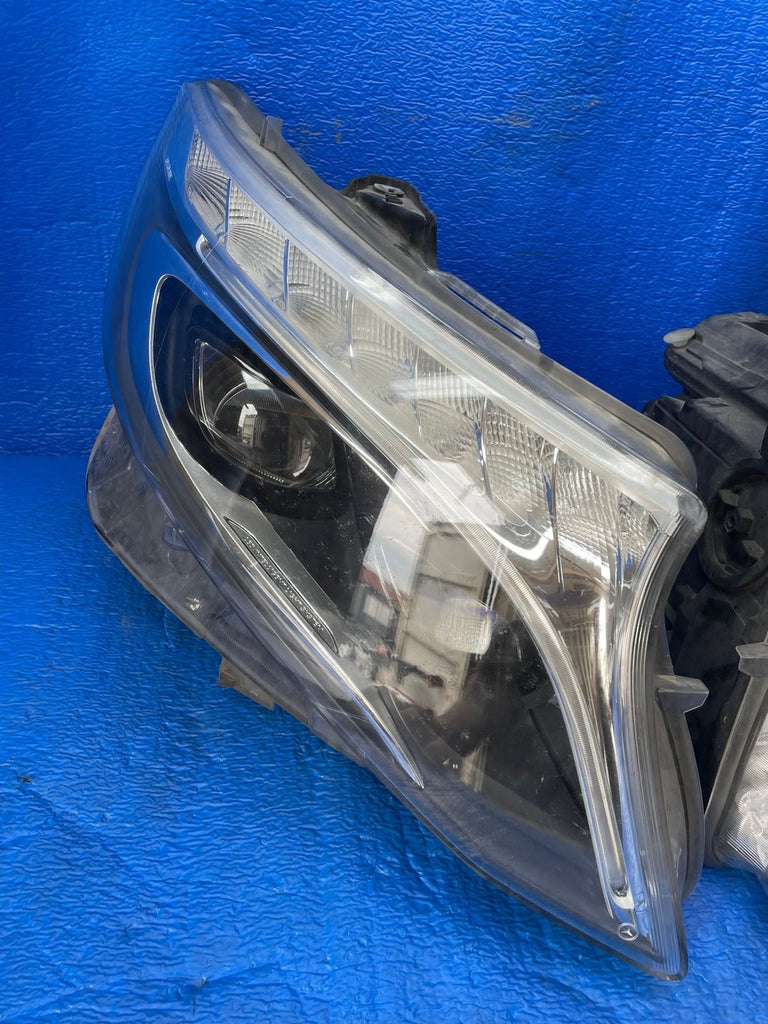 Frontscheinwerfer Mercedes-Benz Vito W447 4479064700 Rechts Headlight