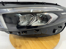 Laden Sie das Bild in den Galerie-Viewer, Frontscheinwerfer Mercedes-Benz W177 A1779067103 Links Scheinwerfer Headlight SCH3511186712ez