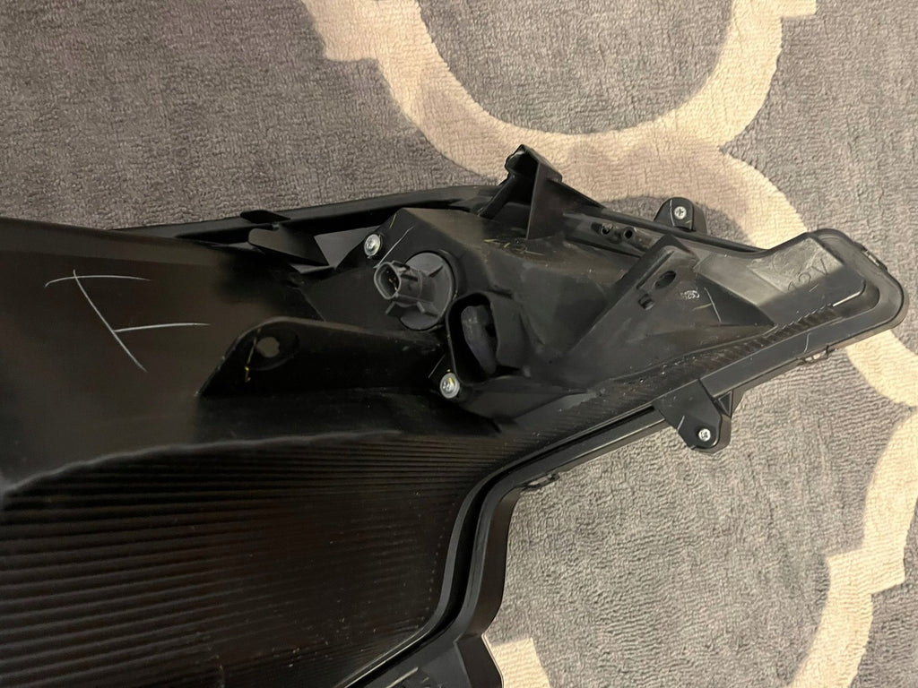 Frontscheinwerfer Mitsubishi Space Star 8301D445 Vorderseite Headlight