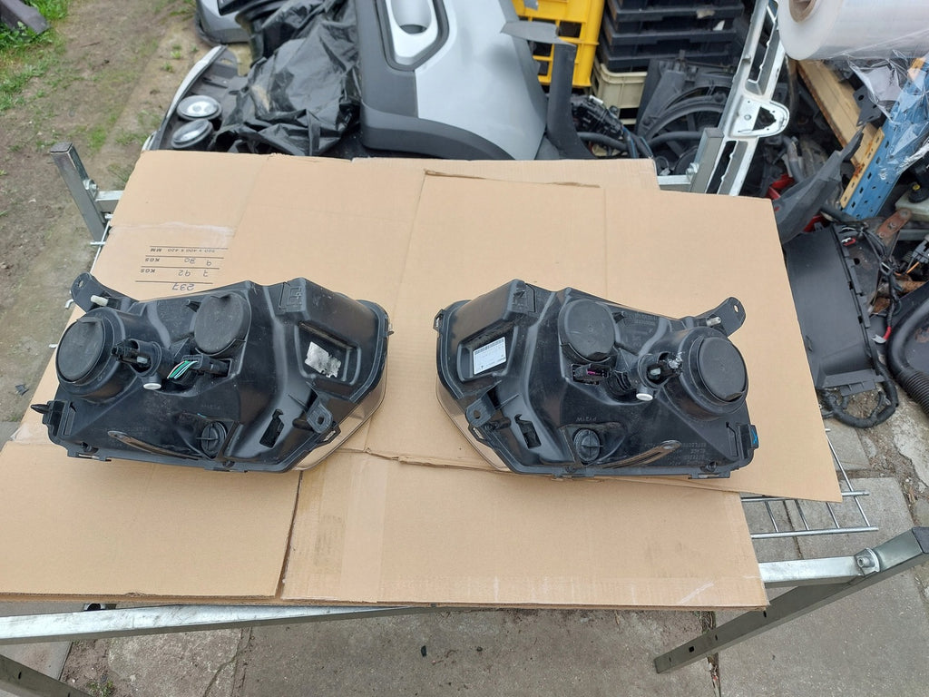 Frontscheinwerfer Dacia Duster Ein Stück (Rechts oder Links) Headlight