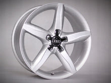 Laden Sie das Bild in den Galerie-Viewer, 4x Alufelge 18 Zoll 8.0&quot; 5x112 47ET Glanz Silber 8K0601025D Audi A6 A4 Rim Wheel