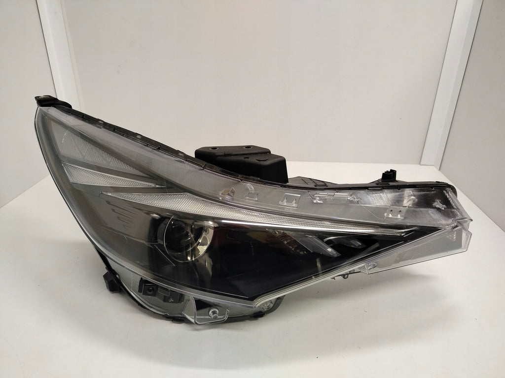 Frontscheinwerfer Hyundai Elantra VII Rechts Scheinwerfer Headlight SCH8402684270wc