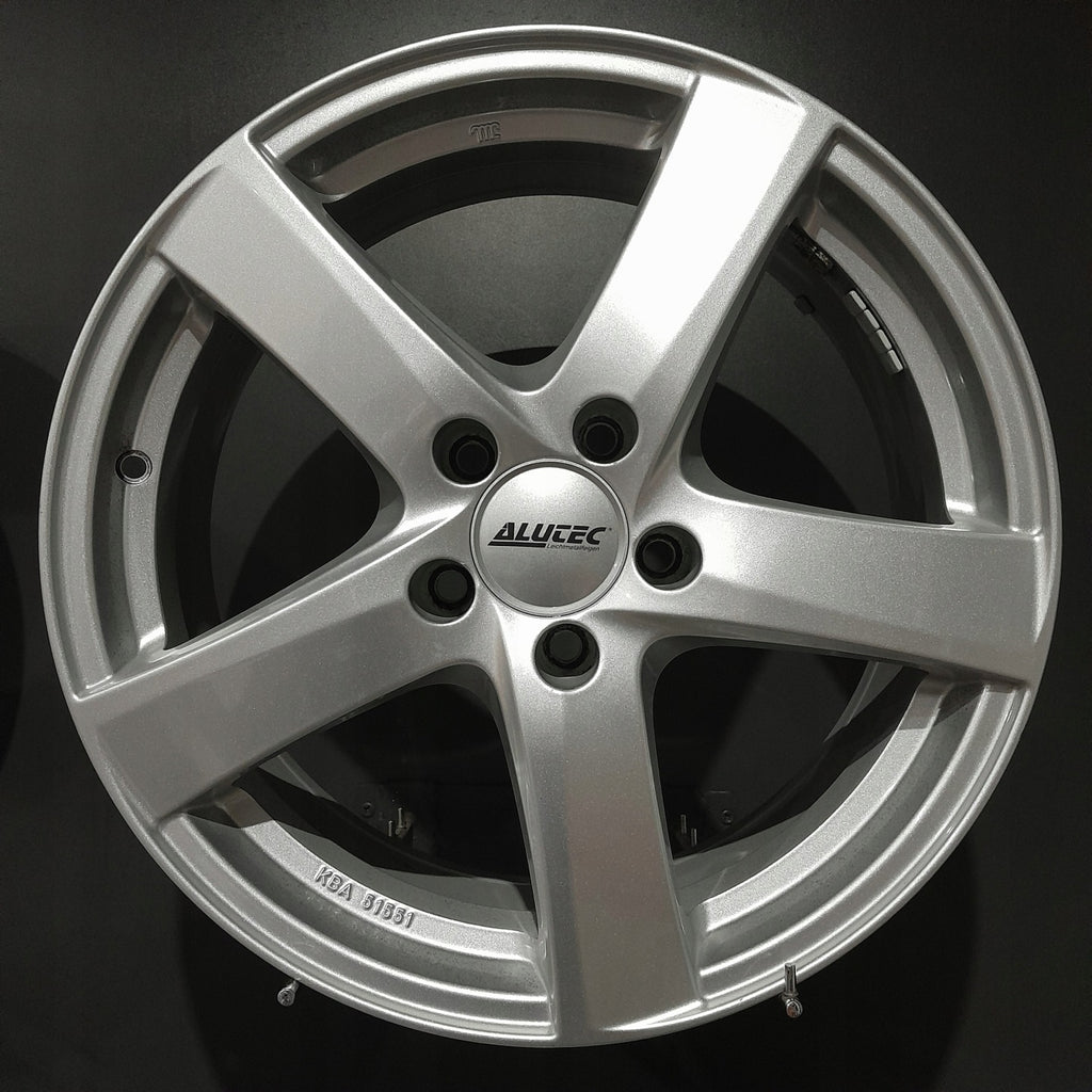 4x Alufelge 17 Zoll 7.0" 5x112 48 5ET Glanz Silber Seat Leon Rim Wheel FEL2511897280bp