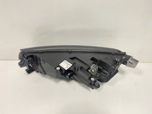 Laden Sie das Bild in den Galerie-Viewer, Frontscheinwerfer Skoda Octavia IV 5E4941016A LED Rechts Scheinwerfer Headlight SCH8876415379ji