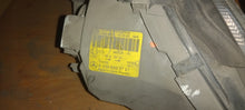 Laden Sie das Bild in den Galerie-Viewer, Frontscheinwerfer Mercedes-Benz W203 A2038203761 Links Scheinwerfer Headlight SCH3037687404mk