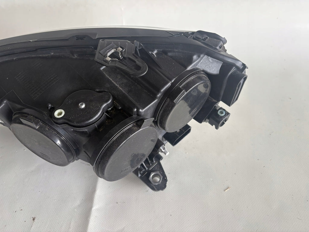Frontscheinwerfer Audi A1 82A941004 Rechts Scheinwerfer Headlight SCH4097210765cy