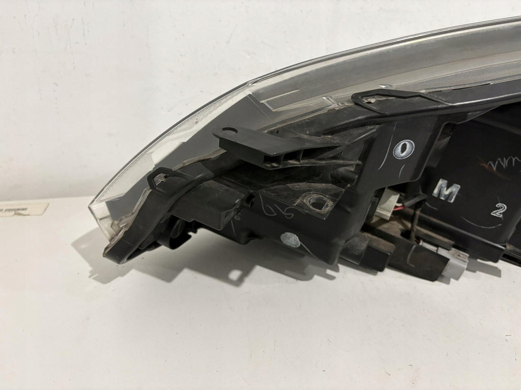 Frontscheinwerfer Toyota Yaris 0D-197 0D-198 0D-199 0D-200 III0D-197 LED Rechts SCH8453732592yv