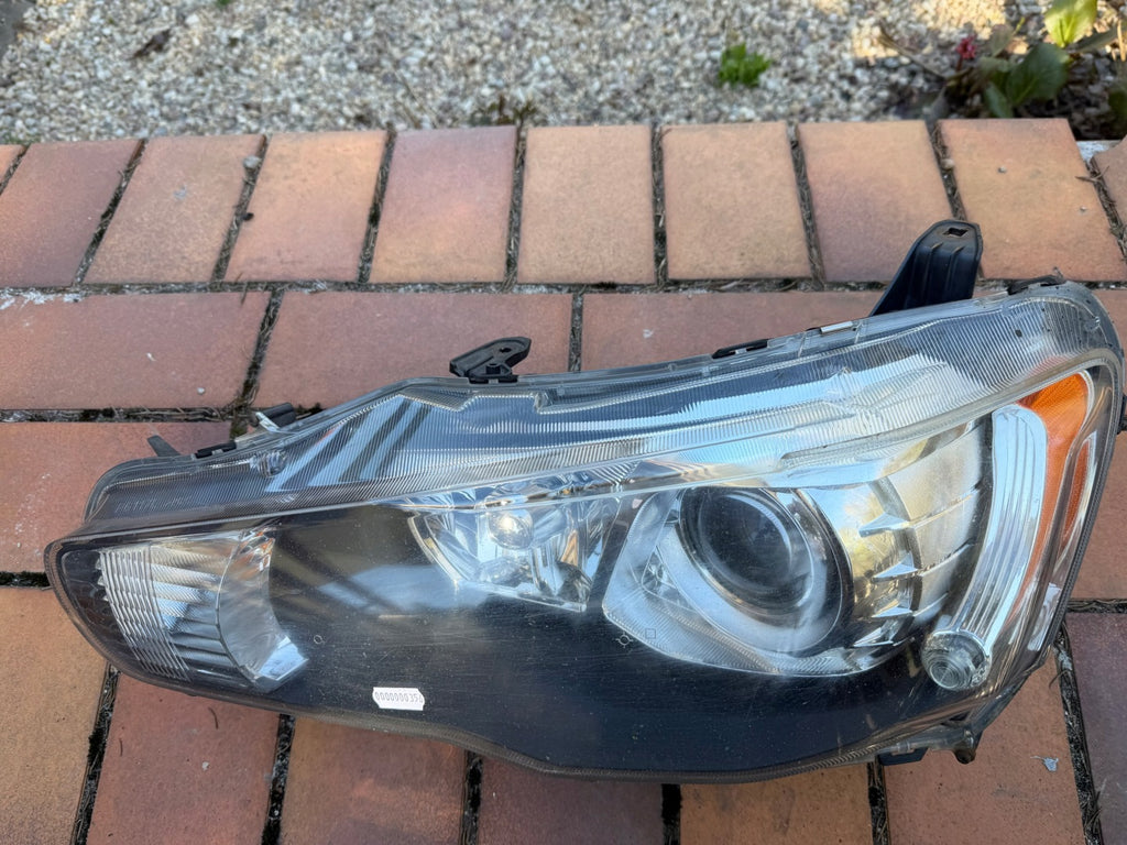 Frontscheinwerfer Mitsubishi Lancer I 170416 Links Scheinwerfer Headlight SCH5559628082ni