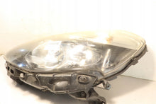 Load image into Gallery viewer, Frontscheinwerfer Renault Clio III 03467035 Links Scheinwerfer Headlight SCH3711075790lx