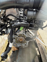 Laden Sie das Bild in den Galerie-Viewer, Motor Peugeot 208 II HN05 10TMAA 1.2 THP Benzin Engine Komplett