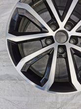Load image into Gallery viewer, 1x Alufelge 17 Zoll 7.0&quot; 5x112 49ET 5E0601025J Skoda Octavia Iii Rim Wheel