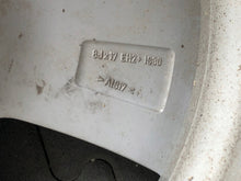 Laden Sie das Bild in den Galerie-Viewer, 1x Alufelge 17 Zoll 8.0&quot; 5x120 6794682 BMW F11 F06 F10 F12 F13 Rim Wheel