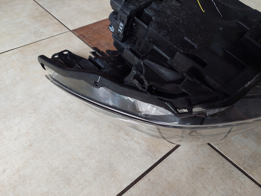 Frontscheinwerfer Mazda III DB5J-51040-1 Ein Stück (Rechts oder Links) Headlight