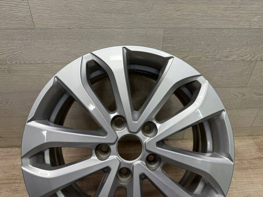 1x Alufelge 16 Zoll 6.5" 5x114.3 44ET Glanz Silber 403007521R Renault Zoe FEL3584565280hk