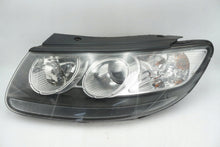 Laden Sie das Bild in den Galerie-Viewer, Frontscheinwerfer Hyundai Santa I Fe 82101-2B0 Links Scheinwerfer Headlight SCH3259713376yb