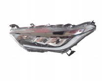 Laden Sie das Bild in den Galerie-Viewer, Frontscheinwerfer Toyota 4 IV Yaris Links Scheinwerfer Headlight