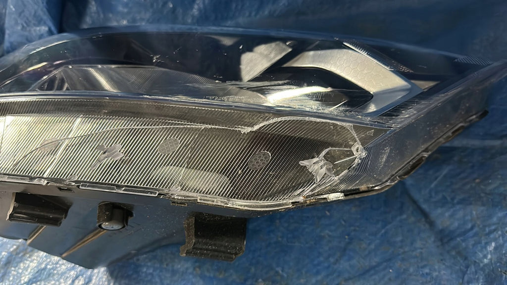 Frontscheinwerfer Hyundai I20 92102-Q0050 Rechts Scheinwerfer Headlight