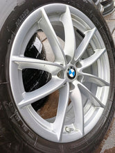 Laden Sie das Bild in den Galerie-Viewer, 1x Alufelge 18 Zoll 7.0" 5x112 22ET Glanz Silber 6880047 BMW Rim Wheel FEL5318151725pr