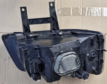 Load image into Gallery viewer, Frontscheinwerfer VW T5 1305235737 Links Scheinwerfer Headlight SCH3846621042az