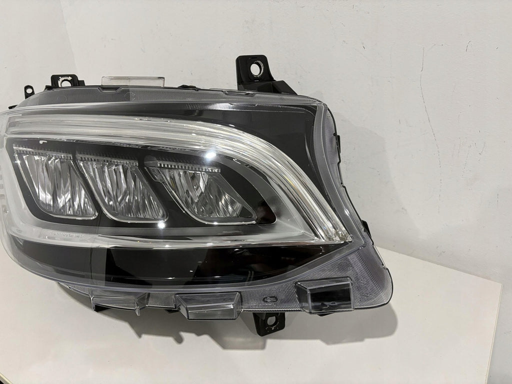 Frontscheinwerfer Mercedes-Benz Sprinter A9109067200 LED Rechts Headlight