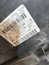Laden Sie das Bild in den Galerie-Viewer, Frontscheinwerfer Mercedes-Benz W245 A1698201761 Links Scheinwerfer Headlight SCH3072347273dj