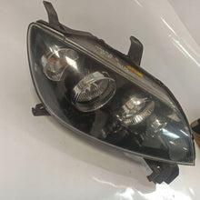 Laden Sie das Bild in den Galerie-Viewer, Frontscheinwerfer Mazda 2 Dy 6M71-13W029-AE Rechts Scheinwerfer Headlight SCH4084498653im