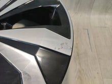 Laden Sie das Bild in den Galerie-Viewer, 1x Alufelge 17 Zoll 6.5" 5x112 2GM601025E VW T-Cross Rim Wheel FEL6120876185ee