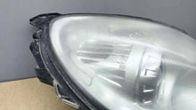 Laden Sie das Bild in den Galerie-Viewer, Frontscheinwerfer Mercedes-Benz A2518200261 Rechts Scheinwerfer Headlight SCH1041401891nj