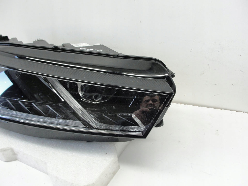 Frontscheinwerfer Skoda Octavia IV 5E4941016A LED Rechts Scheinwerfer Headlight SCH3603825691cu