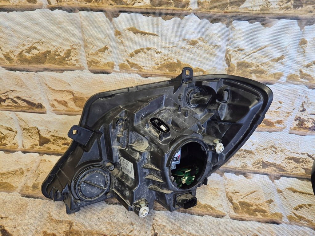 Frontscheinwerfer Mercedes-Benz Sprinter A9068203261 ADQ02HL41EJ01103022 Rechts SCH1098334086iu