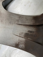 Laden Sie das Bild in den Galerie-Viewer, 1x Alufelge 17 Zoll 7.0&quot; 5x100 6784124 Mini R57 Clubman R55 R56 R58 Rim Wheel