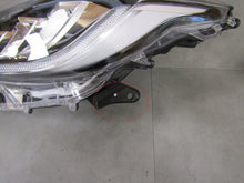 Laden Sie das Bild in den Galerie-Viewer, Frontscheinwerfer Toyota 4 Yaris LED Links Scheinwerfer Headlight SCH2087888665fn