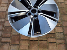 Load image into Gallery viewer, 1x Alufelge 19 Zoll 8.0" 5x112 45ET Glanz Graphit 5LA601025A Mg Enyaq Rim Wheel FEL9933057295xw