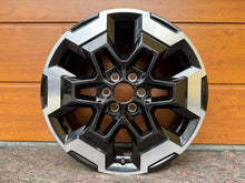 Load image into Gallery viewer, 1x Alufelge 18 Zoll 7.0" 6x114.3 45ET Glanz Schwarz 5JU3CWA58 Nissan Navara FEL6950963481tp