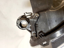 Load image into Gallery viewer, Frontscheinwerfer VW Polo 2G1941035M Links Scheinwerfer Headlight