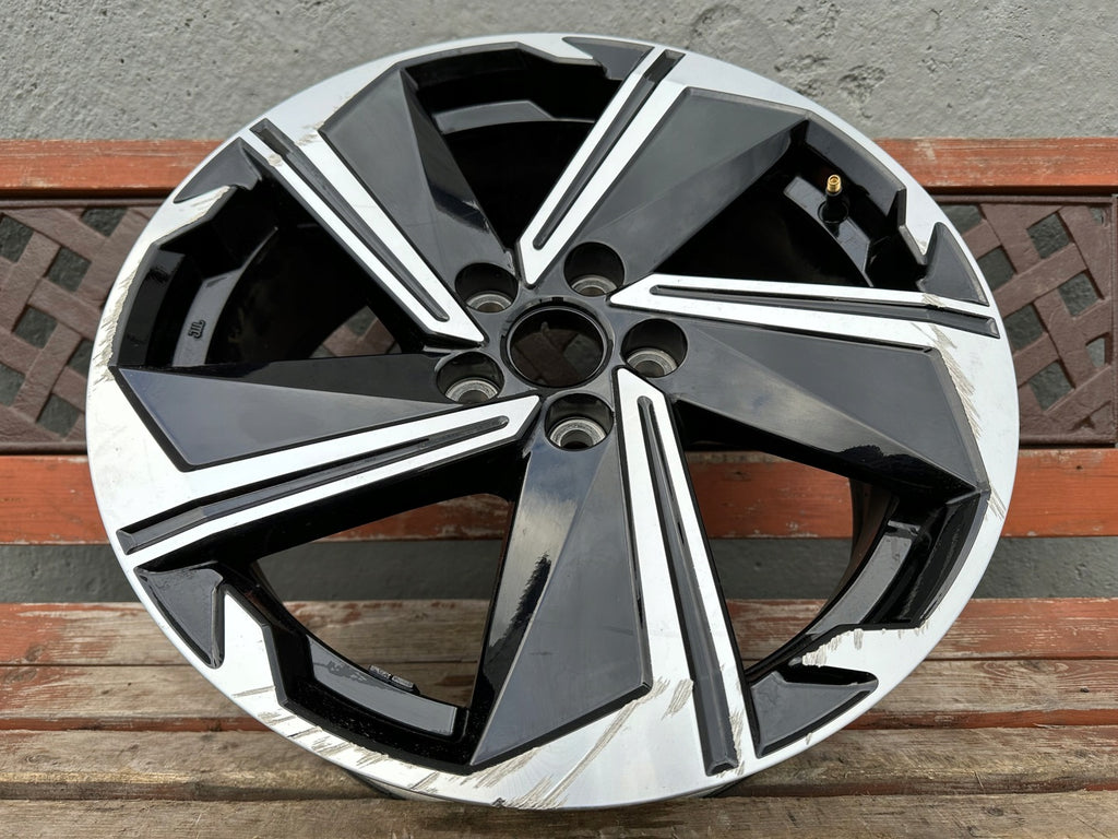 1x Alufelge 18 Zoll 7.0" 5x114.3 38ET Mitsubishi Outlander Eclipse Cross