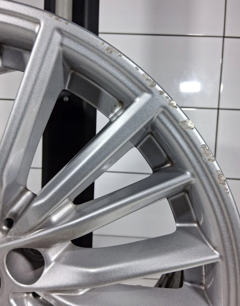 1x Alufelge 17 Zoll 7.5" 5x120 30ET Glanz Grau 6883519 BMW G21 G20 Rim Wheel FEL2490117719to