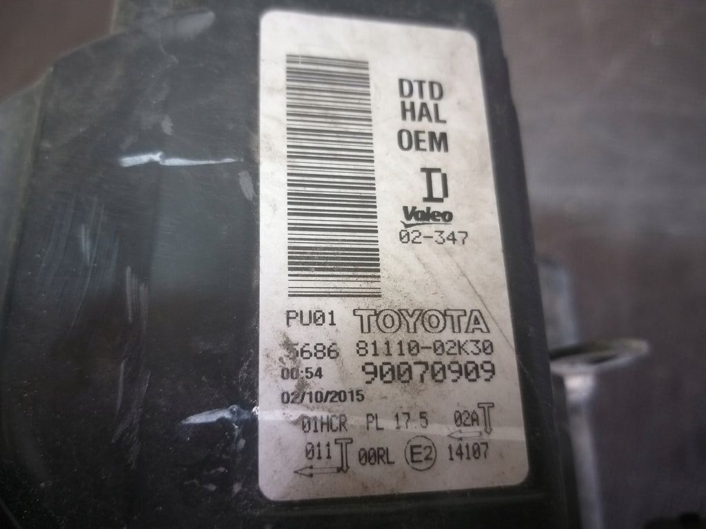 Frontscheinwerfer Toyota Auris 81110-02K30 Rechts Scheinwerfer Headlight