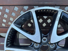 Laden Sie das Bild in den Galerie-Viewer, 1x Alufelge 17 Zoll 5x100 Toyota Yaris Rim Wheel FEL6084329165be