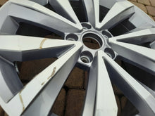 Load image into Gallery viewer, 1x Alufelge 17 Zoll 7.0" 5x112 45ET Silber 2GA601025 VW T-Roc Rim Wheel FEL4037502405rw